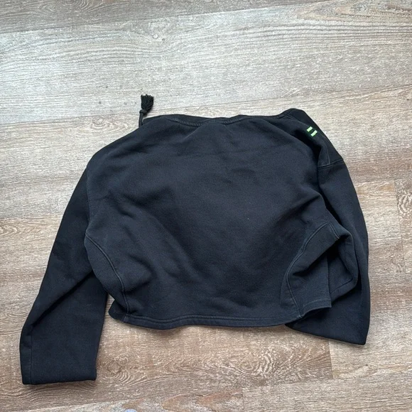 Retro/Vintage Cropped Alphalete Hoodie - Picture 3 of 4
